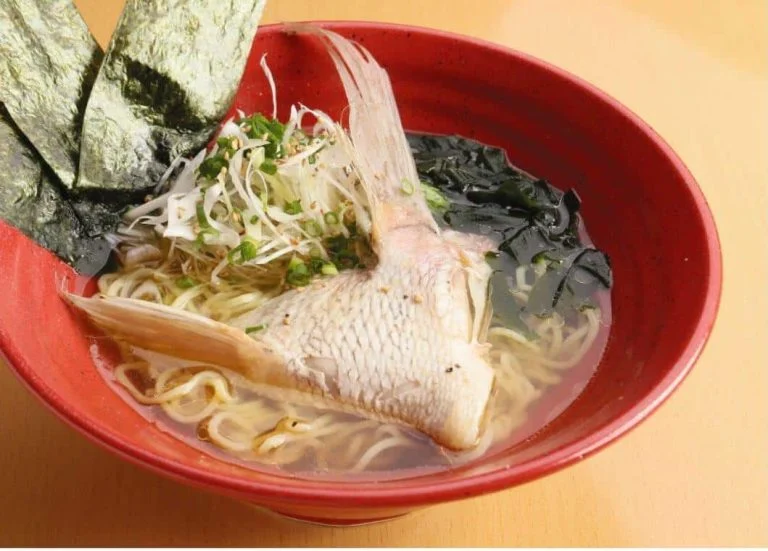 〆に鯛ラーメン　品川/居酒屋/関サバ/鮮魚